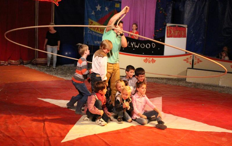 Die Kinder in Geltendorf hatten bei der ZirkusErlebnisFreizeit sichtlich Spaß.