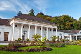 Wunderschön im Kurpark gelegen: Die Spielbank in Baden-Baden.