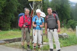 Andreas und Norbert mit Südtiroler Bergkollegin Herta beim Start zur Zugspitztour im letzten Jahr  